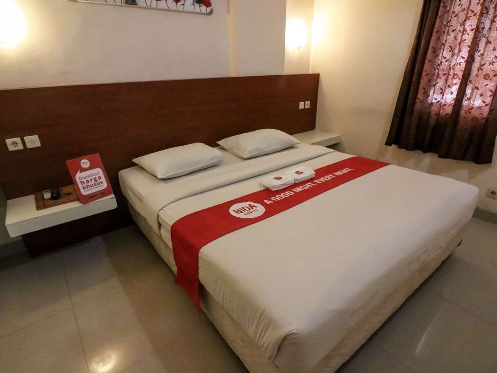Отель Reddoorz @ Raya Kuta Кута Экстерьер фото